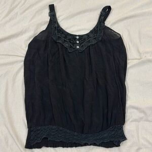 Simply Irresistible Lace-Lined Tank Top • Black • Size Small • EUC